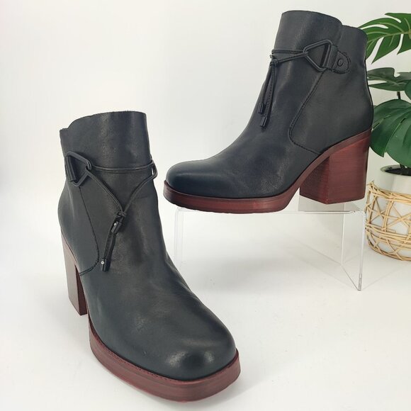 Korks Women's Mertle Black Leather Platform Heel Ankle Zip Boots Size 10M - Picture 1 of 8